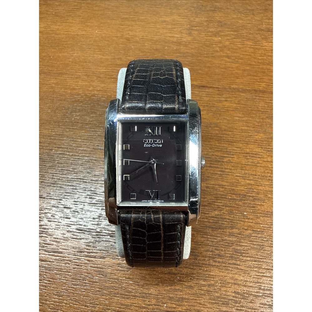 Sophisticated Citizen Eco-Drive, Great Condition, Leather Band, Running